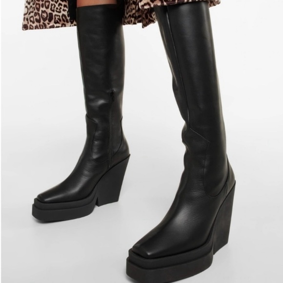 Gia Borghini Shoes - NWT, Gia Borghini Made in Italy Knee-High Leather Black Platform Boots, 36 EU